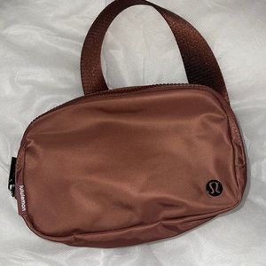 BRAND NEW EVERYWHERE BELT BAG